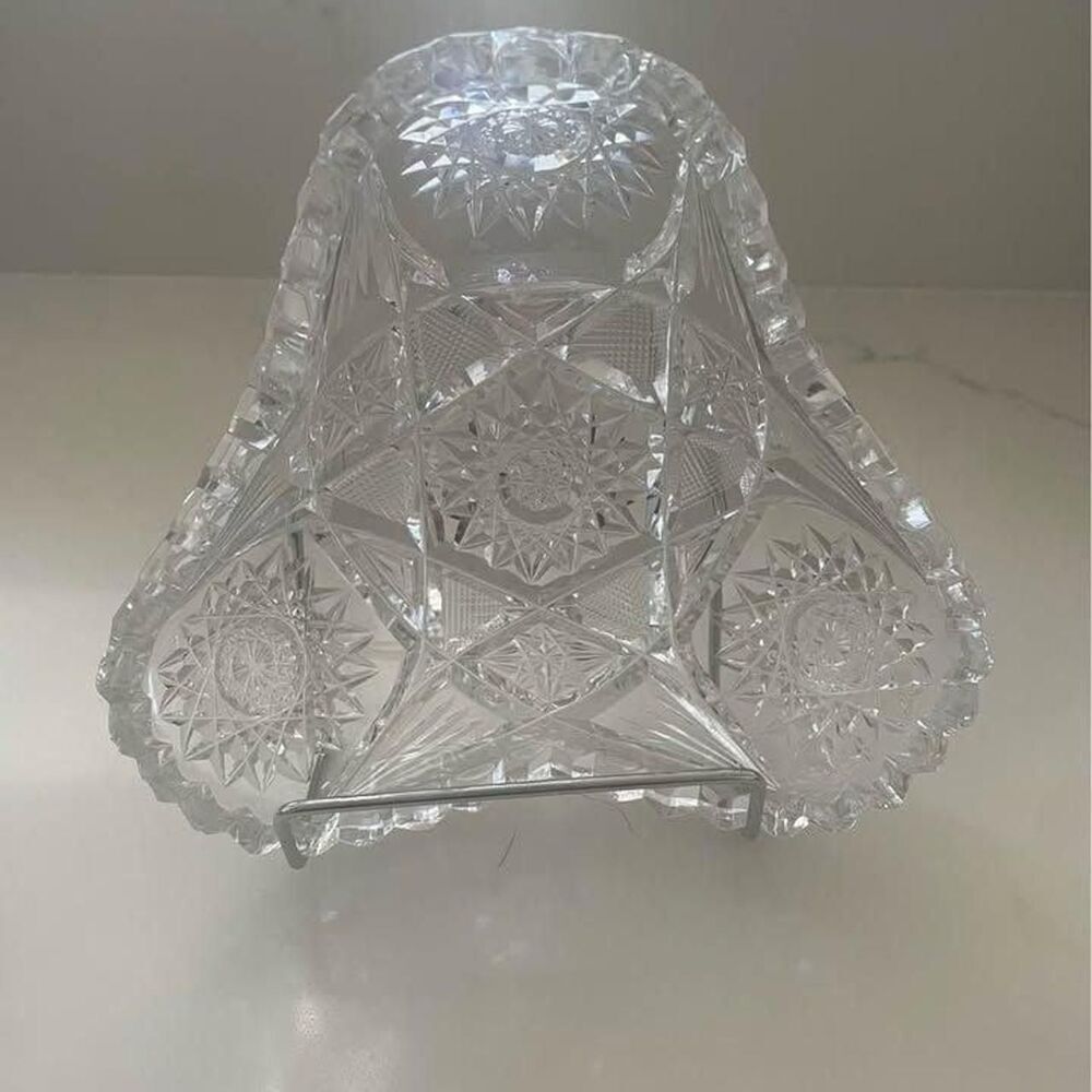 AMERICAN BRILLIANT CUT GLASS TRIANGLE